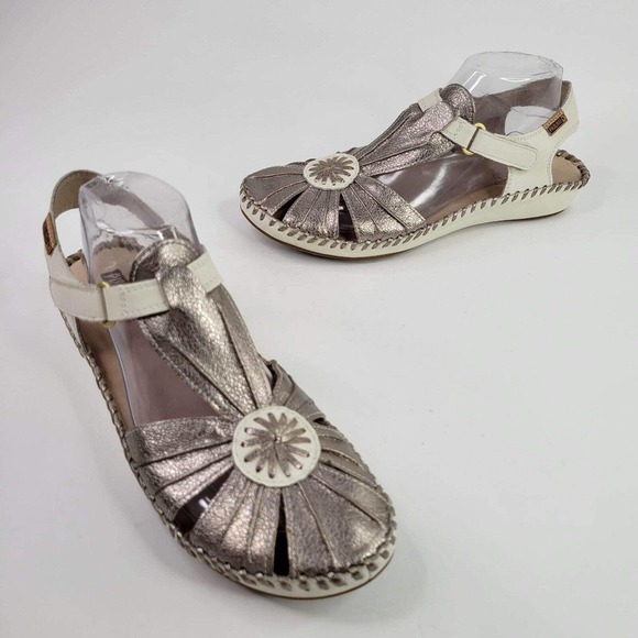 PIKOLINOS Metallic Sandals - Picture 1 of 9